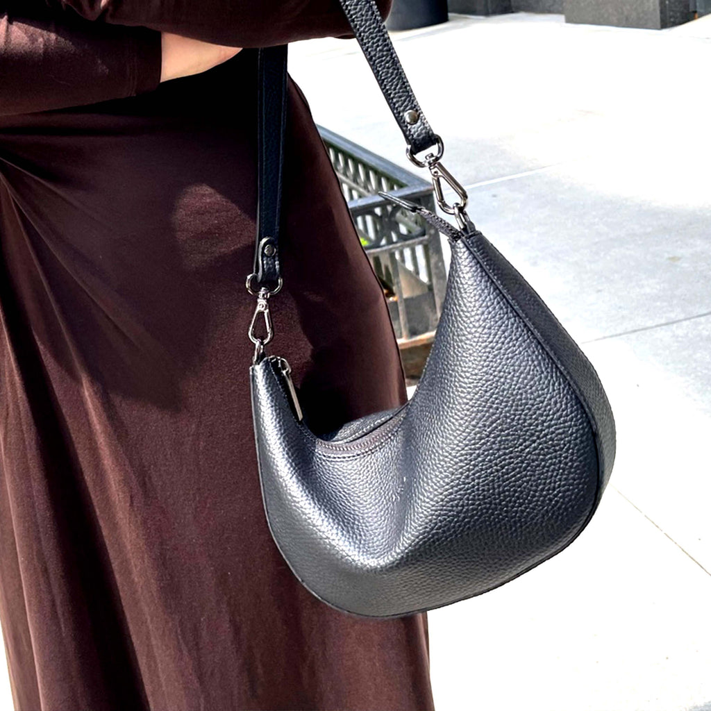 NEW: Verve Round Bag - Black