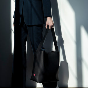 Jane Shoulder Bag [Signet] - Black