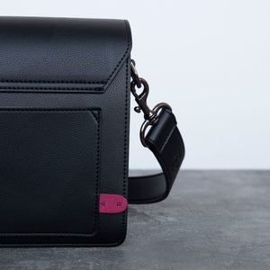 Hamilton Shoulder Bag [Signet] - Black