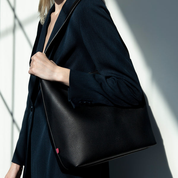 Jane Shoulder Bag [Signet] - Black