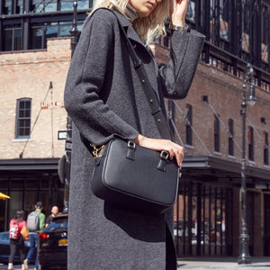 Barton Duffle Tote [Signet] - Black [Sample Sale]