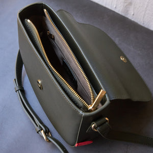 Florence Saddle Crossbody [Signet] - Dark Green [Sample Sale]