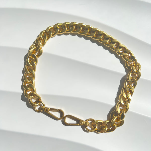 Verve Gold Handle Strap - 18"