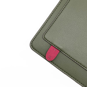 Hamilton Shoulder Bag [Signet] - Deep Olive [Sample Sale]