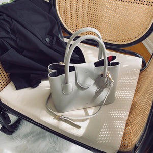 Cher Mini 20 - Black [Sample Sale]