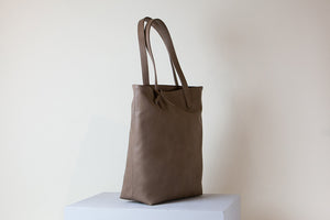 Andrea Tall Tote - Mud Gray