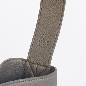 Jane Shoulder Bag [Signet] - Light Mud Gray