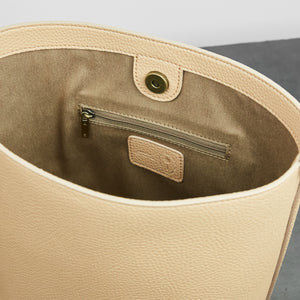 Angelou Mini Bucket [Signet] - Ecru [Sample Sale]