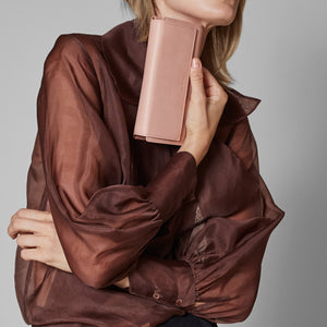 Olivia E Wallet - Dusty Rose