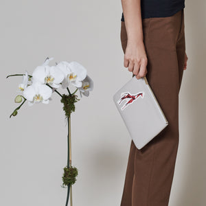 Zuri Travel Pouch with Aisha Giraffe - Black [Sample Sale]