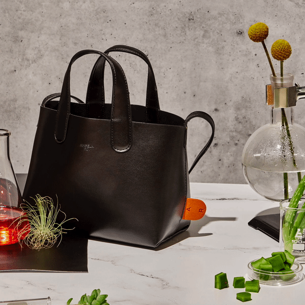 Cacta Small Tote - Black [Sign up for Waitlist]